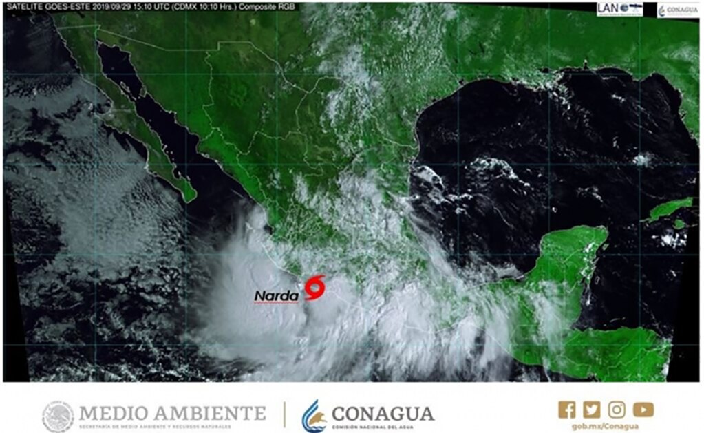 Toca tierra tormenta "Narda" al noreste de Lázaro Cárdenas, Michoacán
