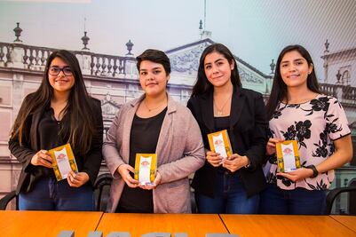 Estudiantes de UASLP diseñan polvo nutricional para adultos mayores