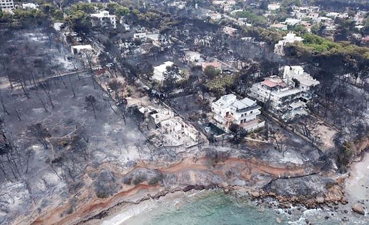 Gobierno griego sospecha que "actos criminales" provocaron trágicos incendios