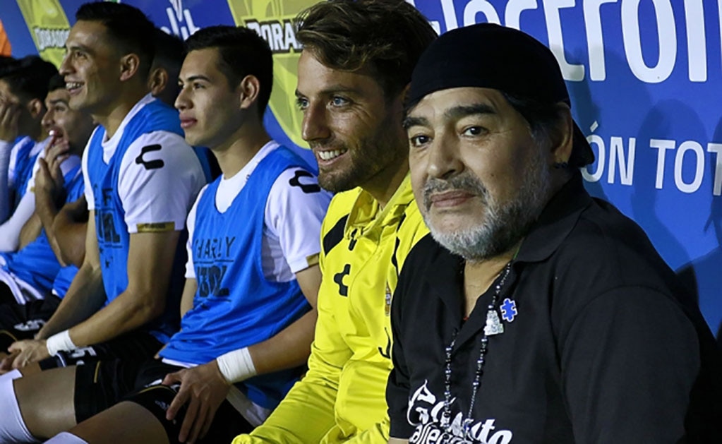 Maradona abandonaría a los Dorados