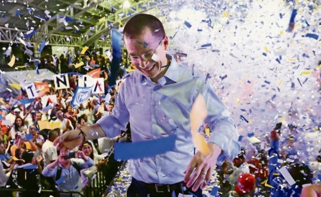 Ricardo Anaya presidió un encuentro con militantes en el polideportivo Chechén, en Ciudad del Carmen, Campeche. Foto: ARIEL OJEDA. EL UNIVERSAL