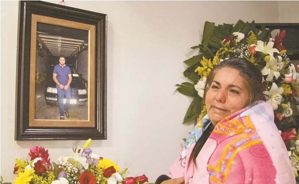 Uruapan: “Cuerpo de mi hijo quedó sobre su hermano; sólo jugaban maquinitas”