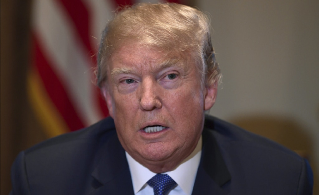 Trump condena registro del FBI a oficina de su abogado; lo achaca a "caza de brujas"