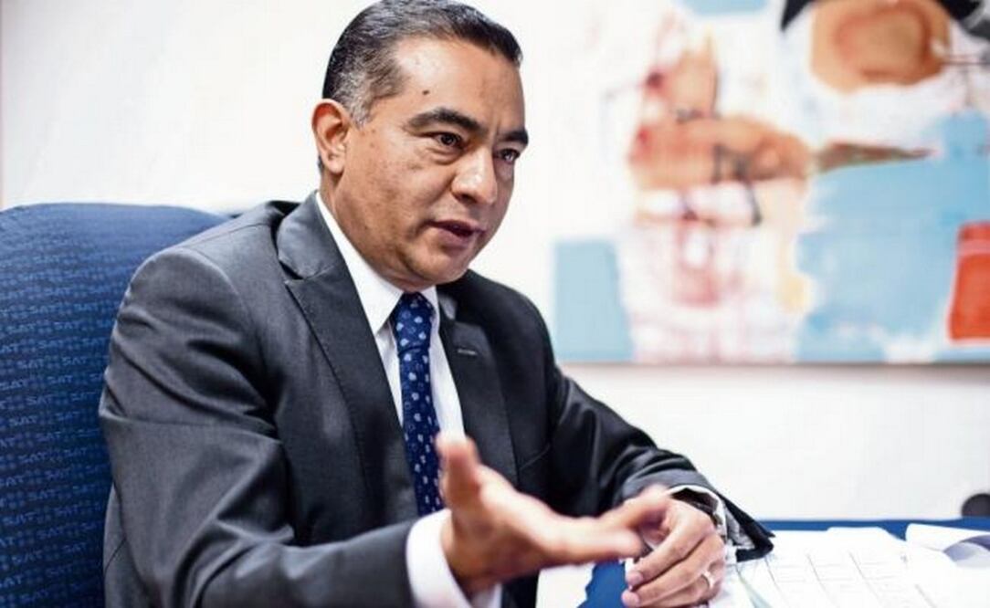 El administrador general Jurídico del SAT, Jaime Eusebio Flores, mencionó que ha resultado muy difícil concientizar a los joyeros para que formen parte de la base de datos de actividades vulnerables (GERMÁN ESPINOSA. EL UNIVERSAL)