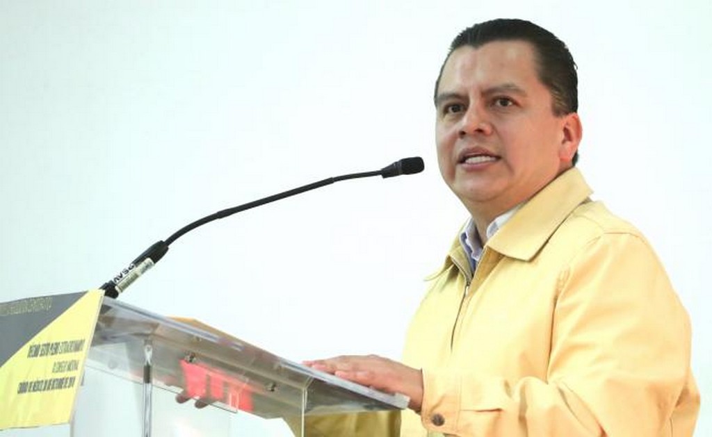 Manuel Granados presenta su renuncia a la presidencia del PRD