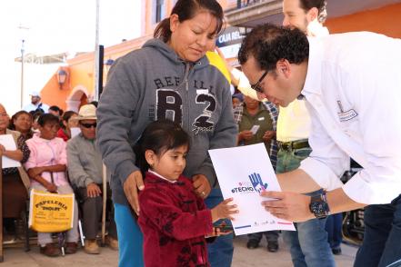 Programa “De Piso a Techo, ¡Es tu derecho!” entrega más de 600 apoyos en La Pila