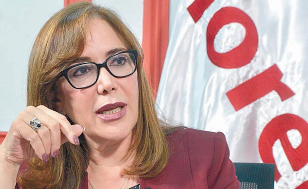 Si AMLO se va de Morena, me voy atrás de él: Yeidckol