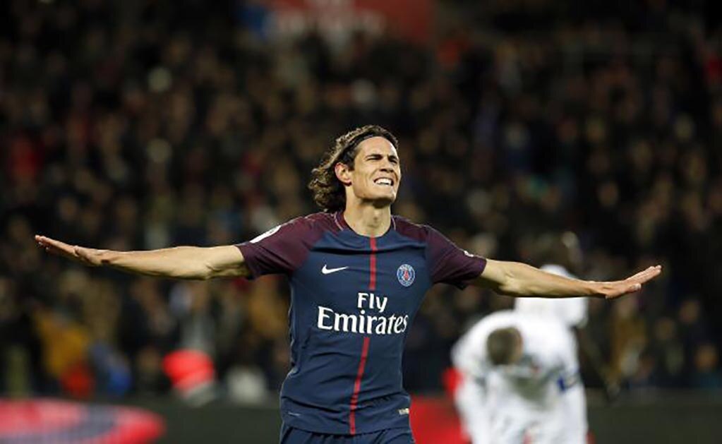 Edinson Cavani igualó récord de Zlatan en el PSG