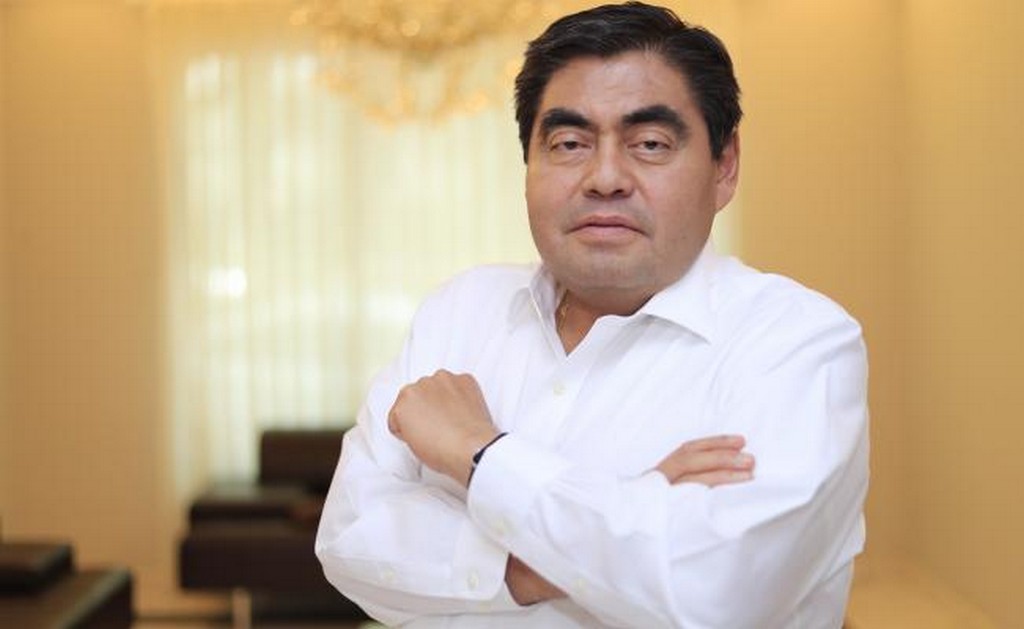 El candidato citó también a José Alberto Medina y Juan Carlos Gutiérrez, supuestamente involucrados con la empresa (Foto: Irvin Olivares)