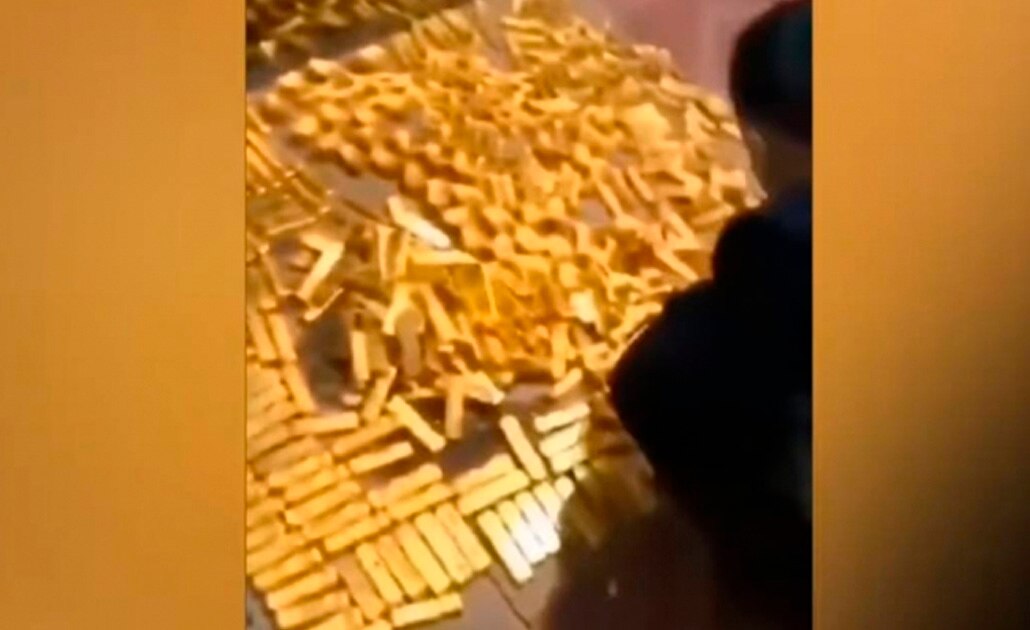 Localizan 13 toneladas de oro en casa de funcionario de China