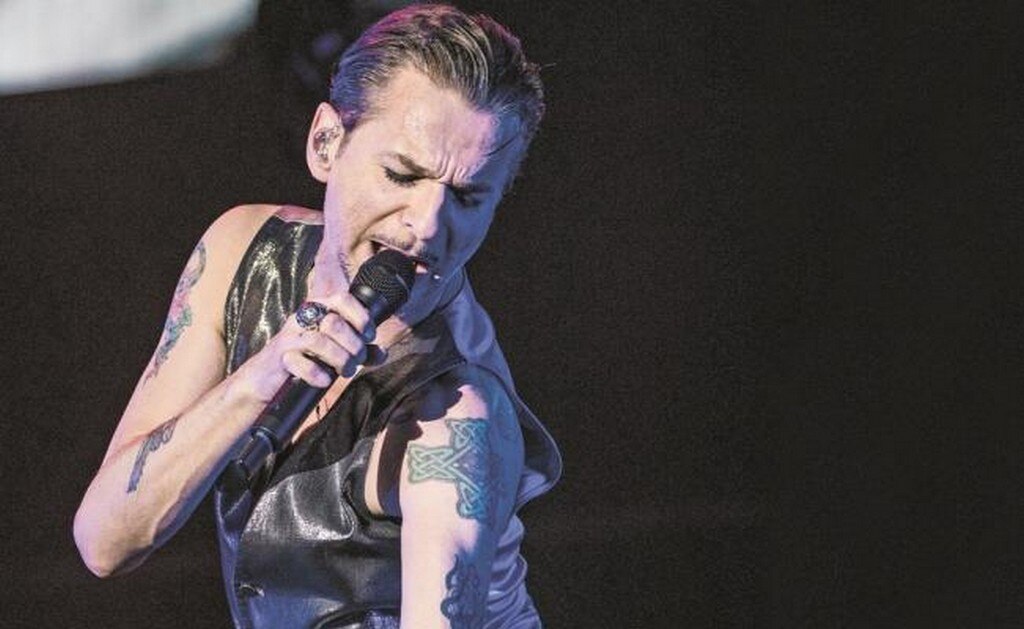 Dave Gahan, el vocalista, se acercó varias veces a saludar al público. (FOTOS: YADÍN XOLALPA. EL UNIVERSAL)