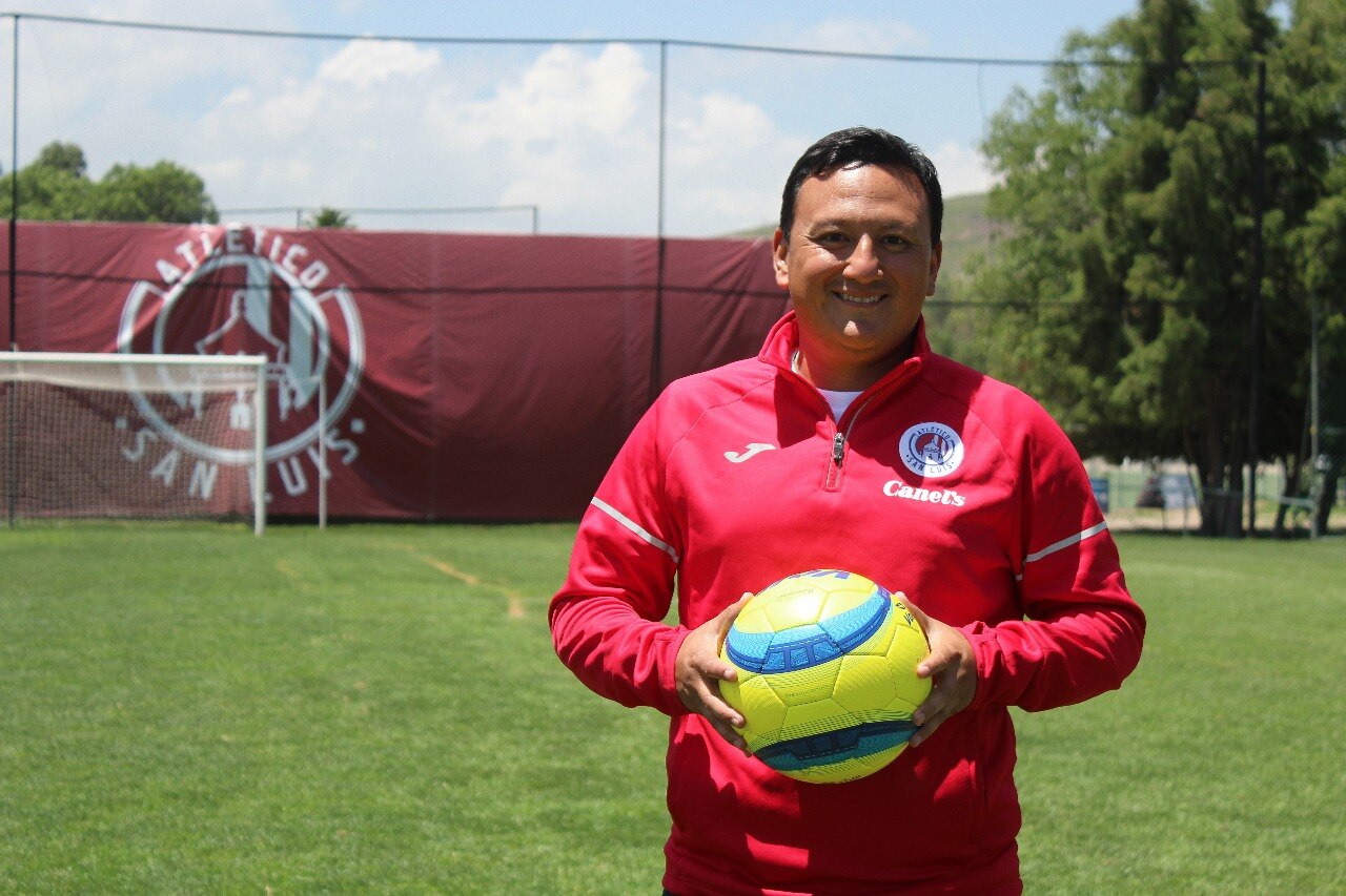Foto: Julio Servín Paredes, nuevo entrenador de tercera división