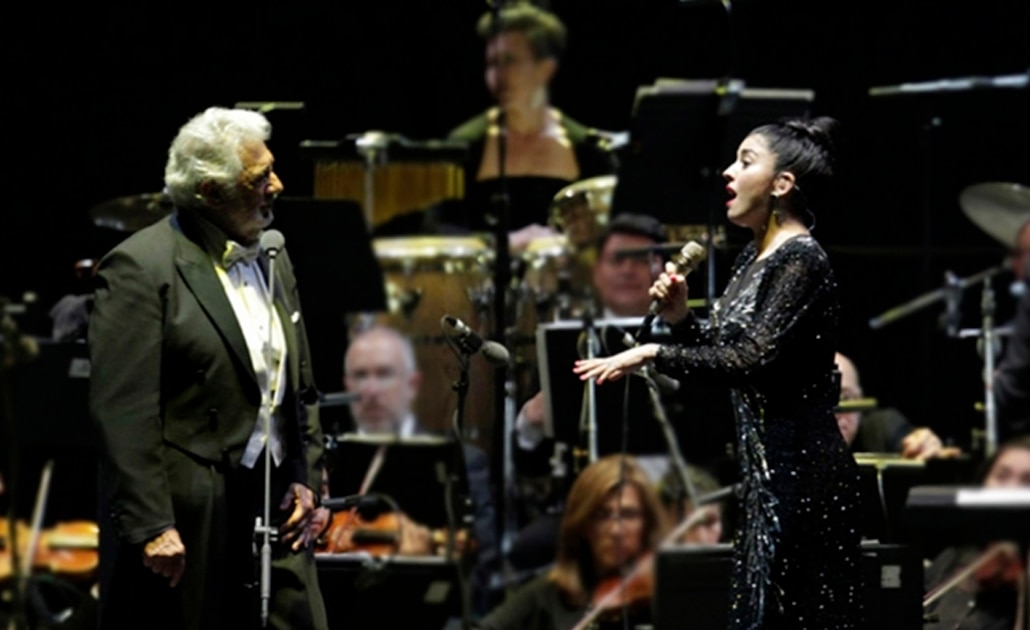 No volvería a cantar con Plácido Domingo: Mon Laferte