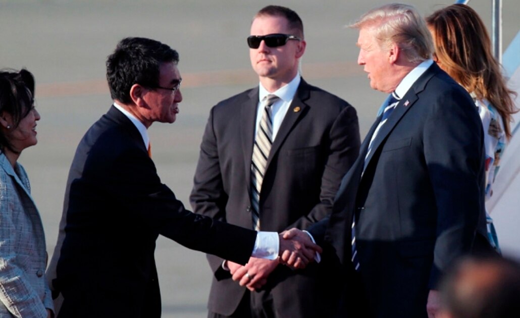 Trump llega a Tokio para reunirse con el emperador Naruhito