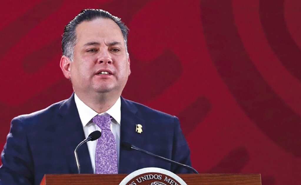 Investigan al titular de la Comisión Reguladora de Energía