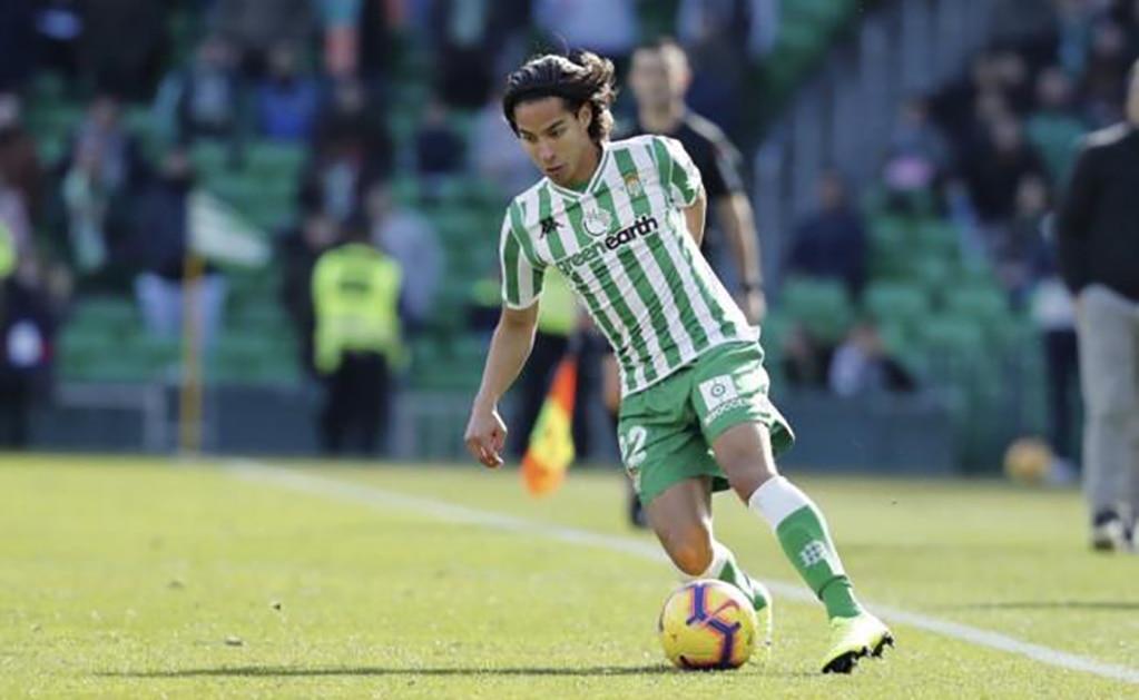 Debuta Diego Lainez en el triunfo del Betis