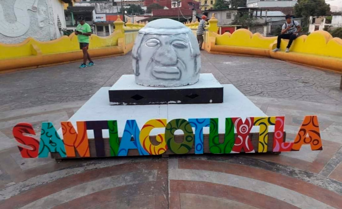 La réplica fue comparada con todo tipo de personajes