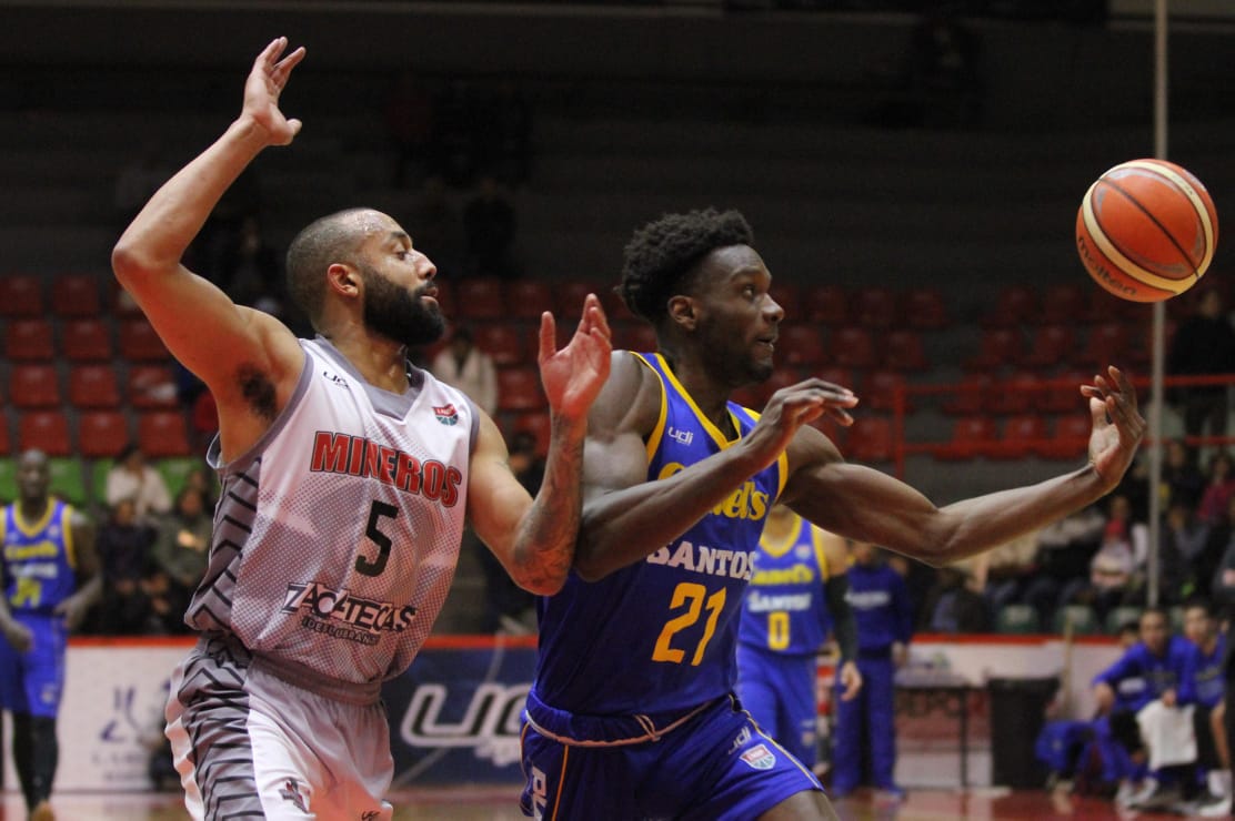 Santos cae ante Mineros en el primero de la serie 