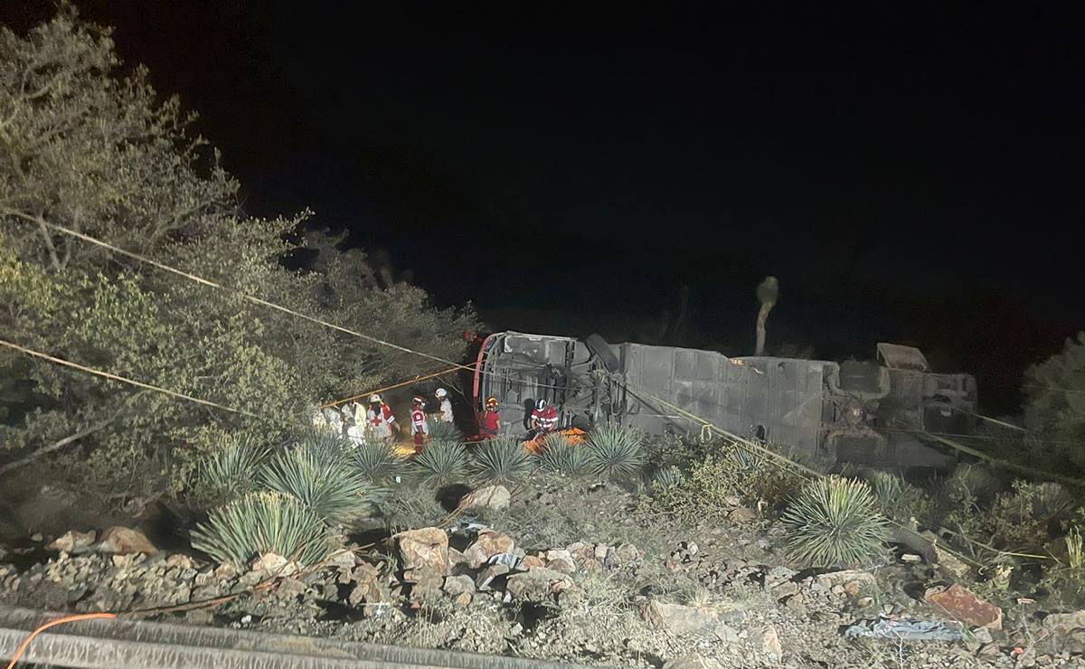 Difunden lista de pasajeros que viajaban en autobús accidentado en San Luis Potosí