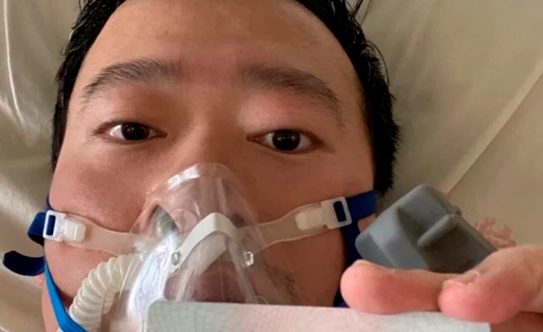 Li Wenliang publicó en las redes sociales una foto suya desde su cama en el hospital el 31 de enero. Al día siguiente fue diagnosticado con coronavirus (Foto: Weibo)