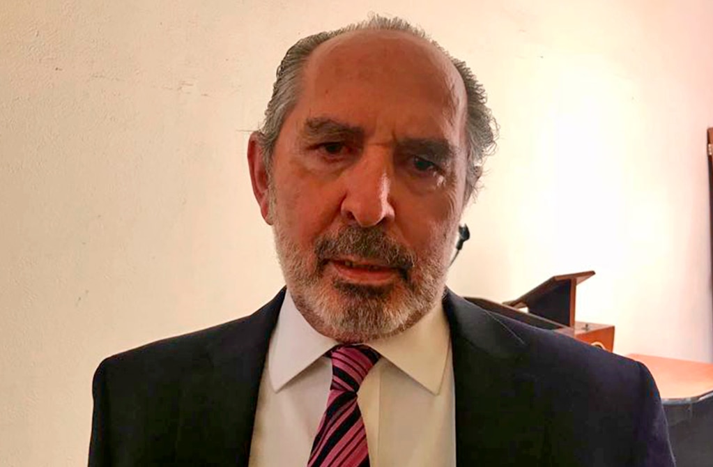 “Que lo dejen trabajar”, pide Conde Mejía