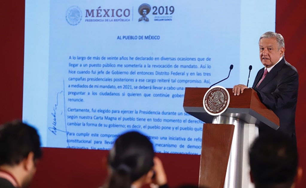 AMLO certificará ante notario su compromiso de no reelección