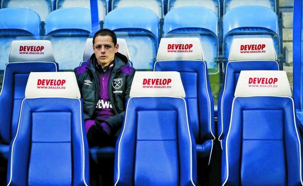 “Chicharito” no descarta salir del West Ham, afirma su agente