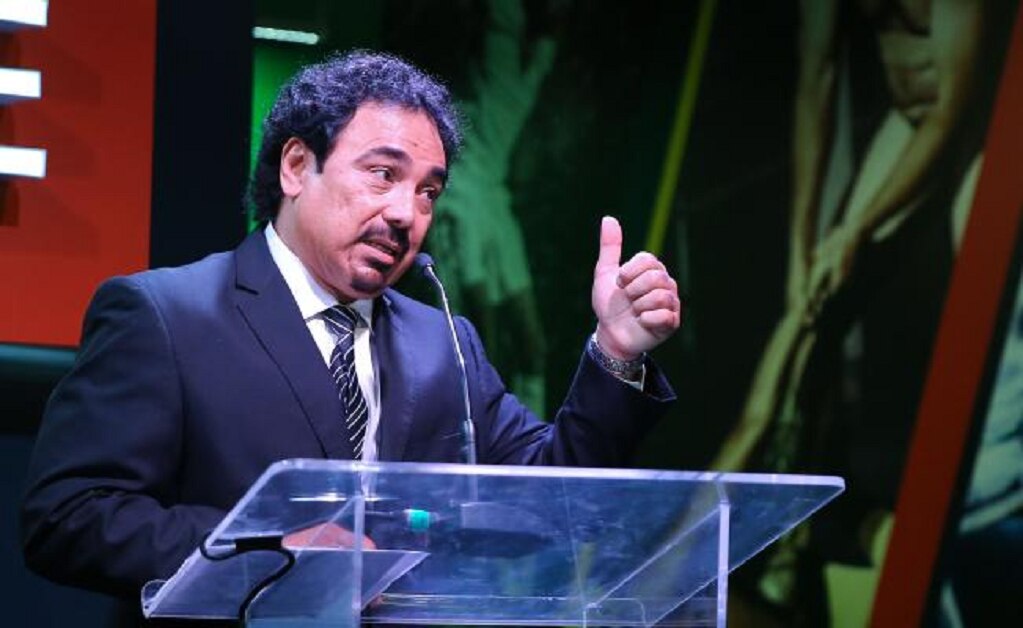  Hugo Sánchez se postula para ser técnico del Real Madrid