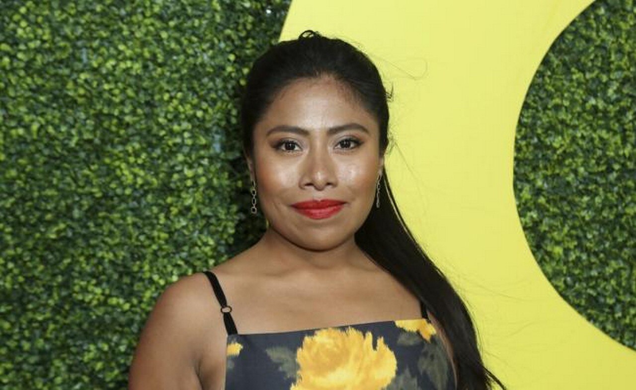 Yalitza Aparicio cautiva en show de Jimmy Kimmel