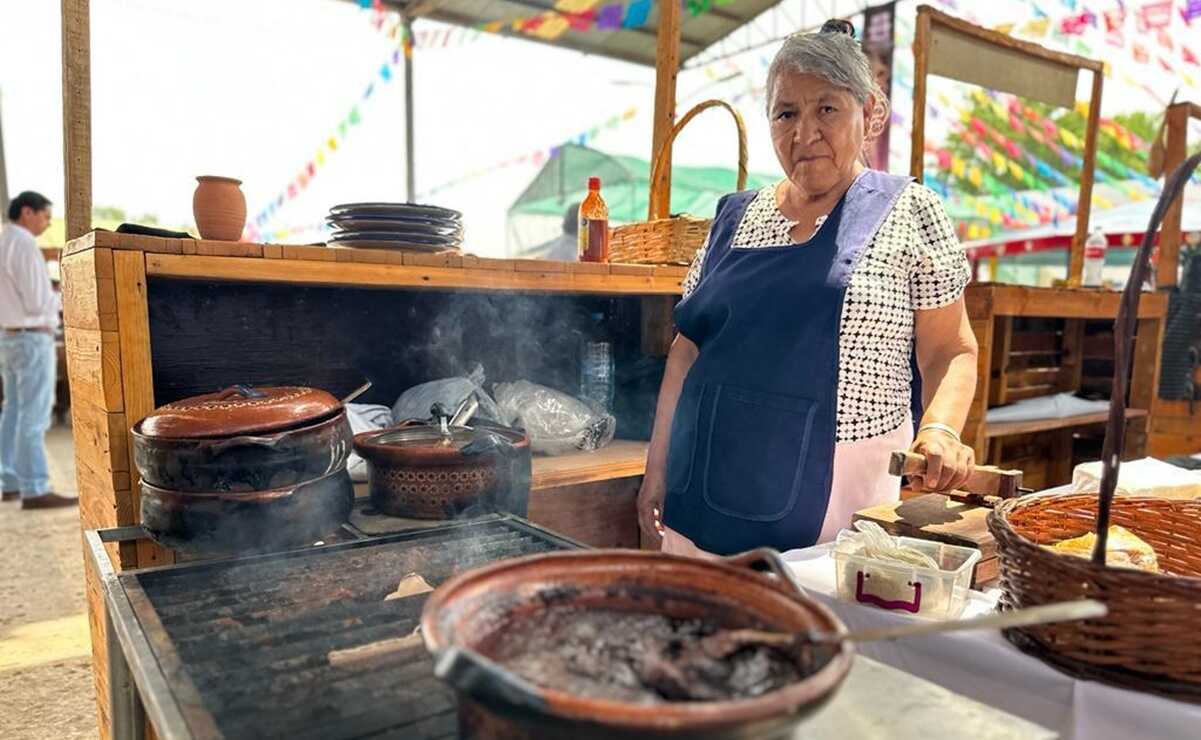 Gorditas, mole y carnitas: el sazón de Villa de Reyes presente en la Feria Regional del Queso. Fotos: Cecilia Lara