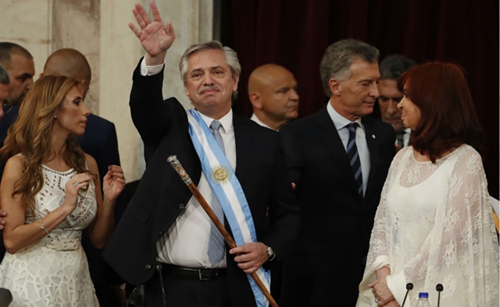 Alberto Fernández jura como presidente de Argentina hasta 2023