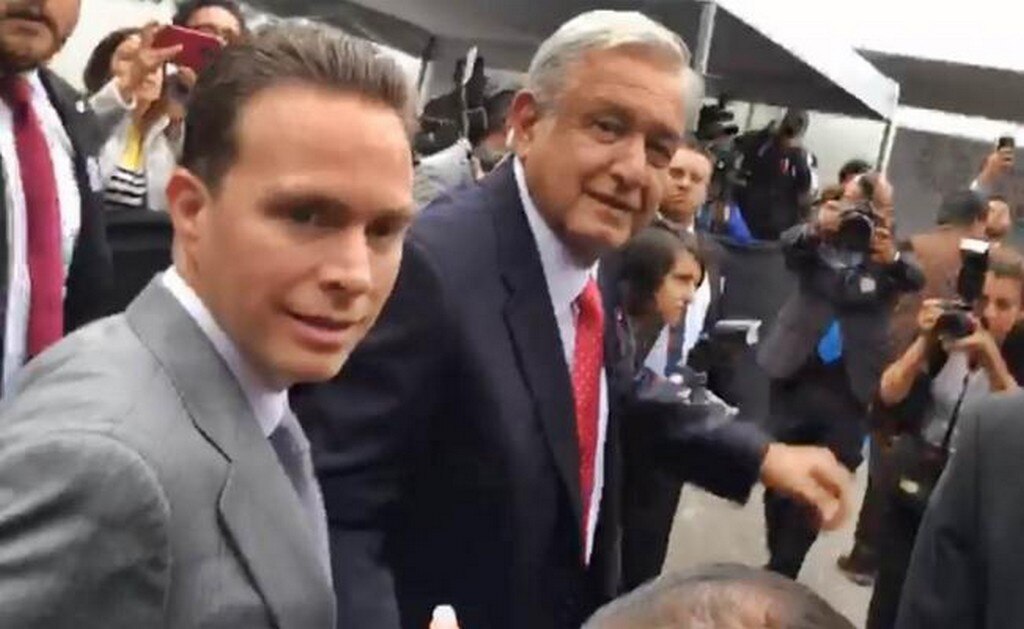 López Obrador y gobernadores se reúnen en privado