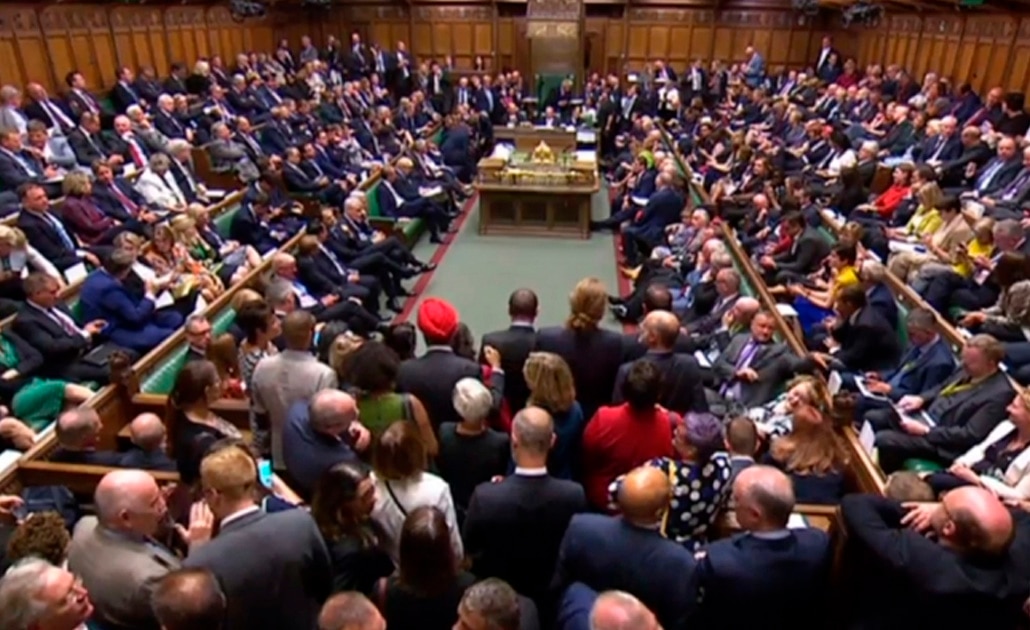 Johnson solicitará elecciones anticipadas tras no llegar a acuerdo por "brexit"