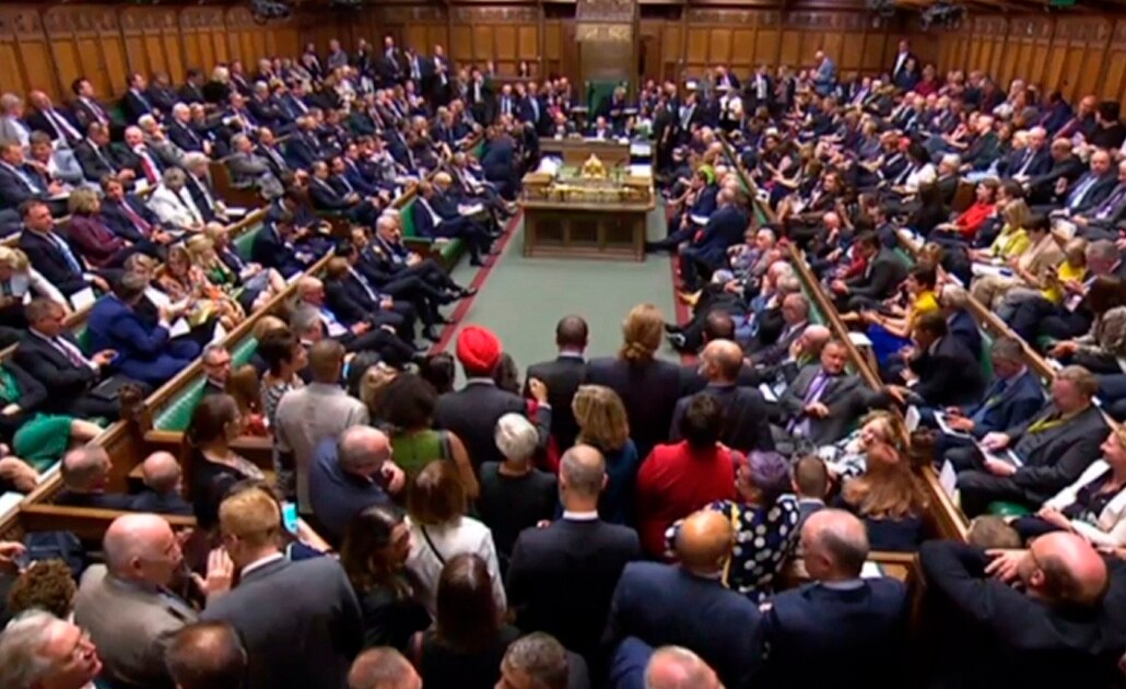 Johnson solicitará elecciones anticipadas tras no llegar a acuerdo por "brexit"