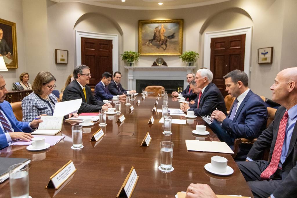 Defiende Ebrard en EU "estrategia exitosa" en migración tras reunión