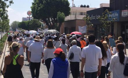 Realizan en SLP marcha del silencio contra AMLO