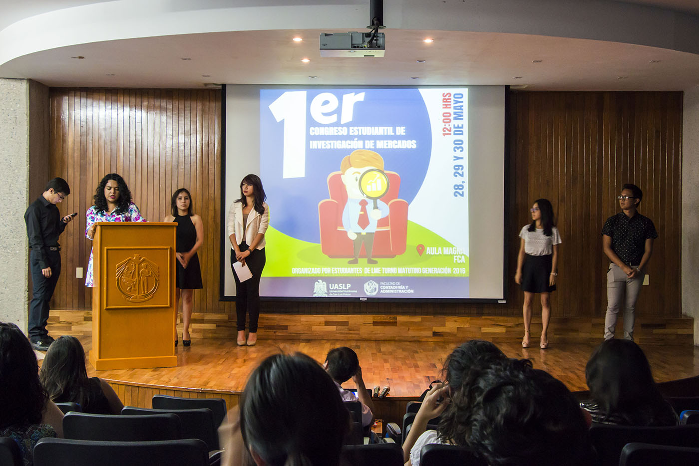 Realizan 1er encuentro estudiantil de investigación mercados