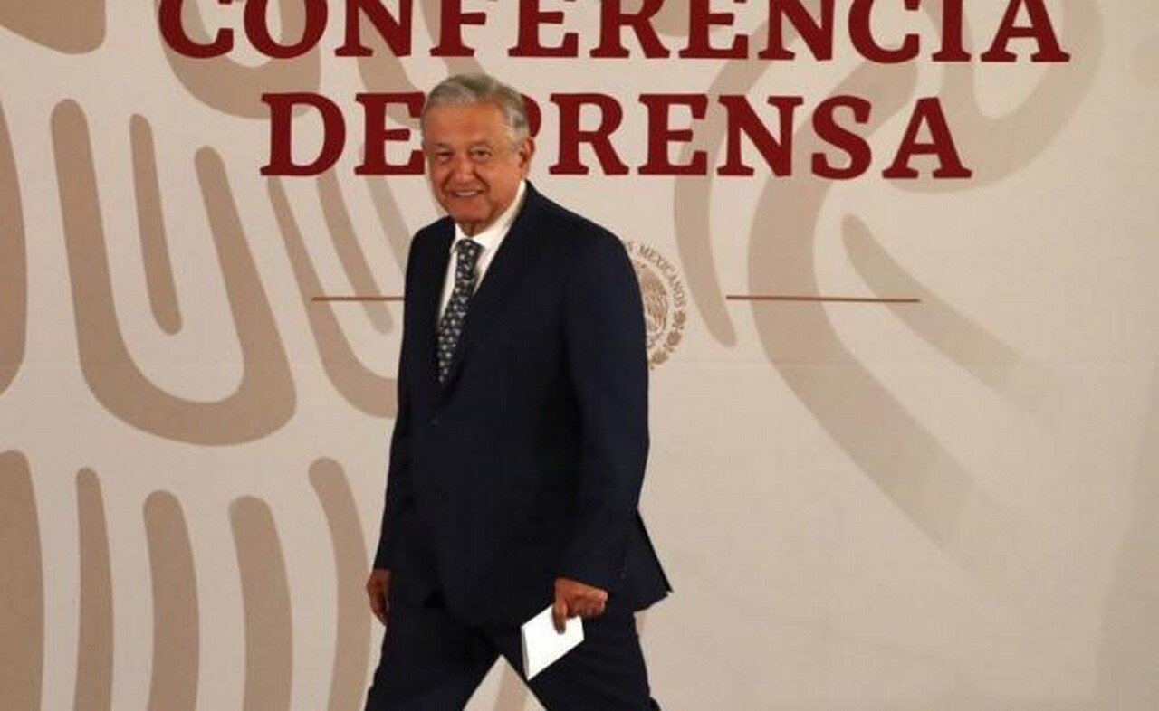 AMLO dice que espera disculpa de quienes impulsaron reforma energética