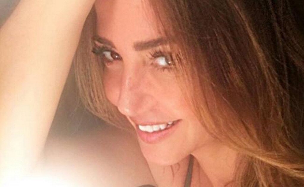 Otra foto de Andrea Legarreta y sus sexys piernas