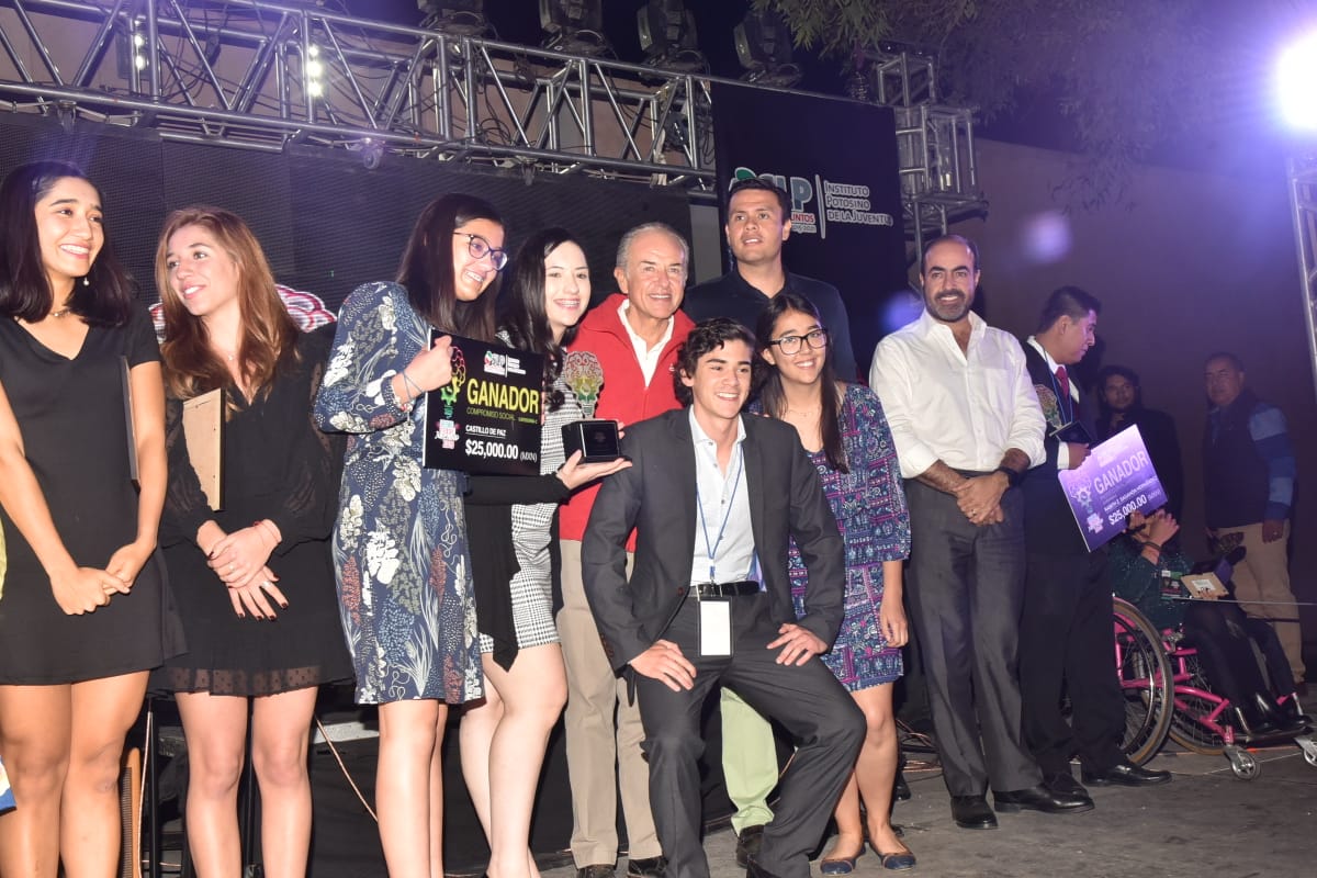 Entrega JMCL Premio Estatal de la Juventud 2019