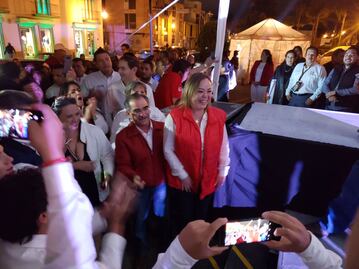 Arranca campaña Cecilia González Gordoa a la media noche