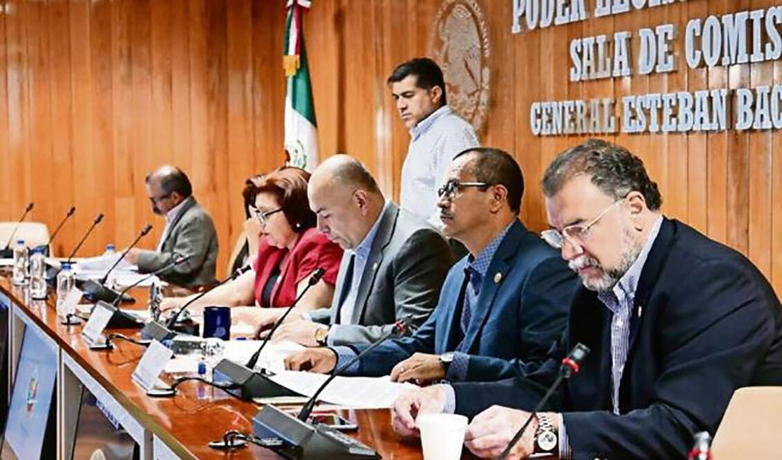 La Comisión de Justicia y Derechos Humanos del Congreso estatal aprobó que una comisión instructora enjuicie al ex mandatario. (ESPECIAL)