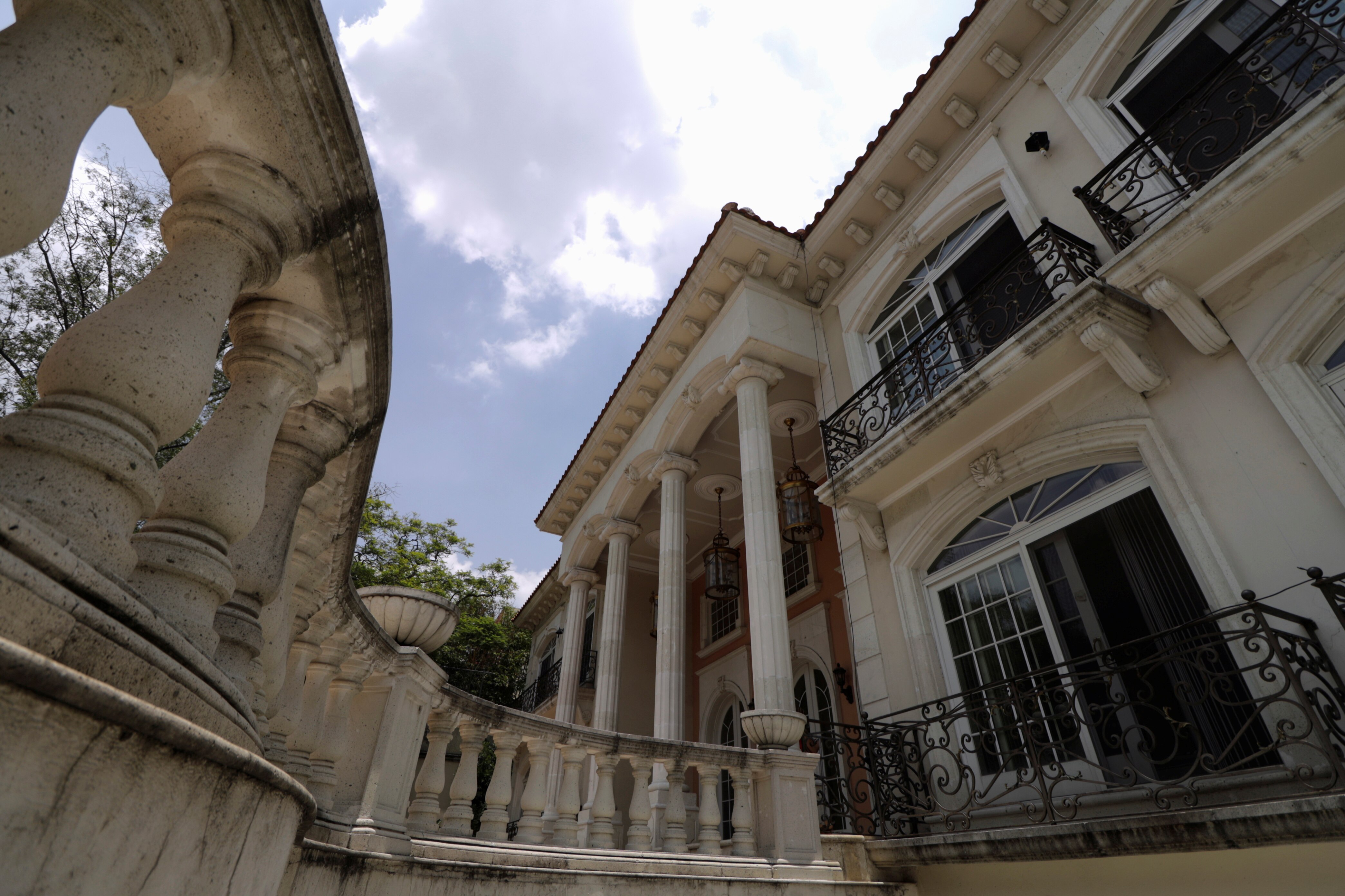 Casa de Zhenli Ye Gon se venderá pese amparo, asegura el SAE