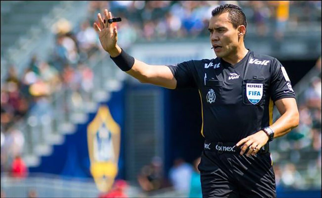 Árbitro mexicano a la final de futbol en Barranquilla 2018