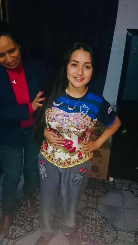 ¿Cuánto vale el vestido de Rubí, la quinceañera viral de San Luis Potosí?