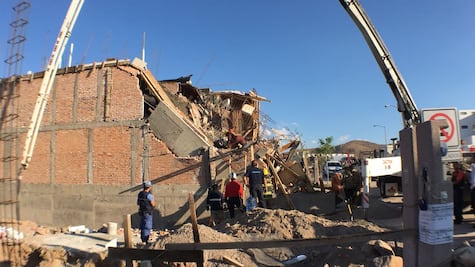 #Actualización Se derrumba construcción; reportan cinco lesionados