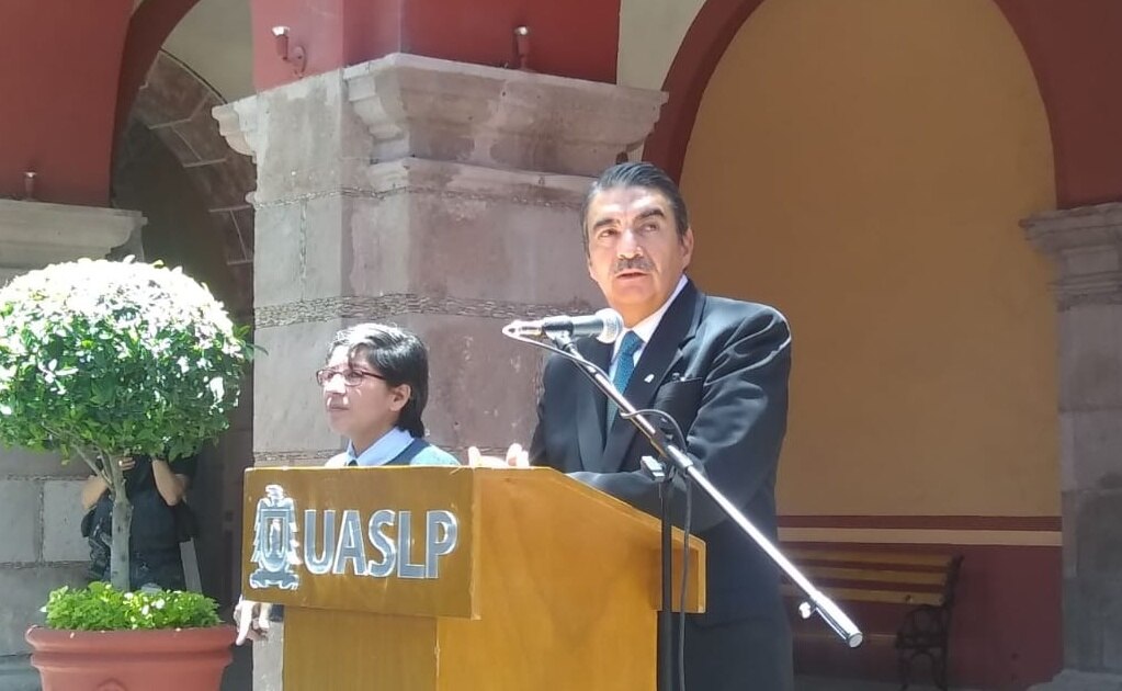 Alejandro Zermeño toma protesta como rector de UASLP
