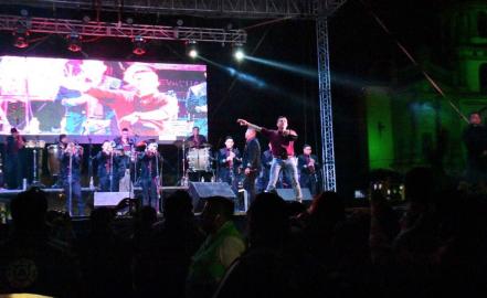 Jorge Medina cautiva con su música en FENAE 2018