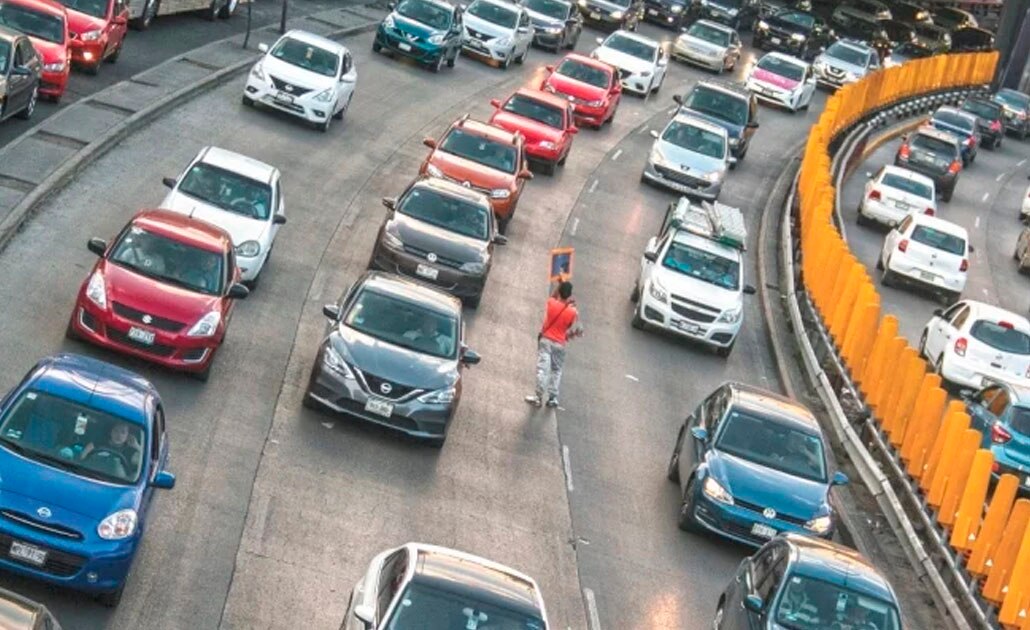¿Te multarán por viajar solo en tu automóvil en CDMX?