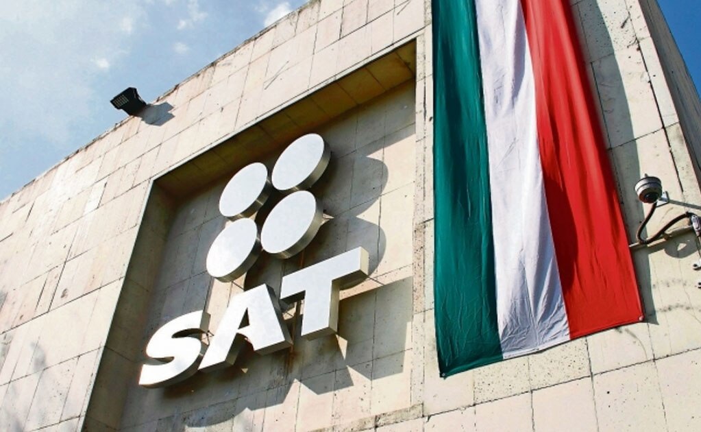 Hace más de una década, a un contribuyente le llevaba meses preparar su declaración y pagar impuestos al Servicio de Administración Tributaria (SAT). Foto: ARCHIVO EL UNIVERSAL